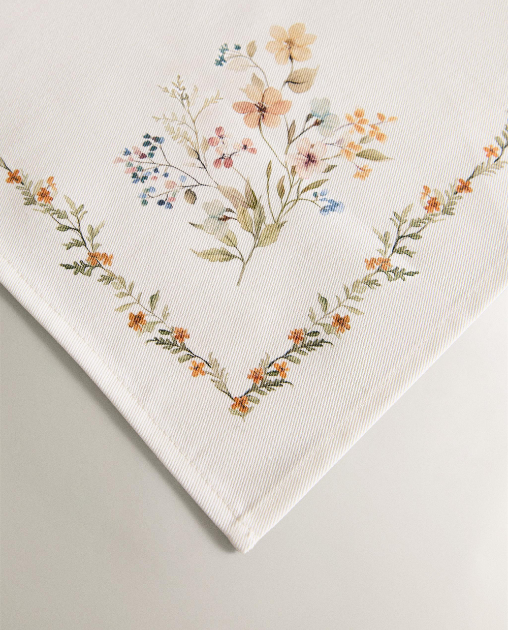 Zara Home столовая салфетка из хлопка, цветочный мотив, 45 45 см (комплект 2 шт.) · 5298/022