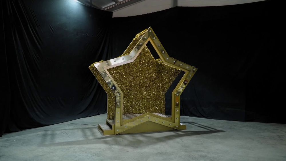 Светодиодная конструкция - фотозона "Золотая звезда"