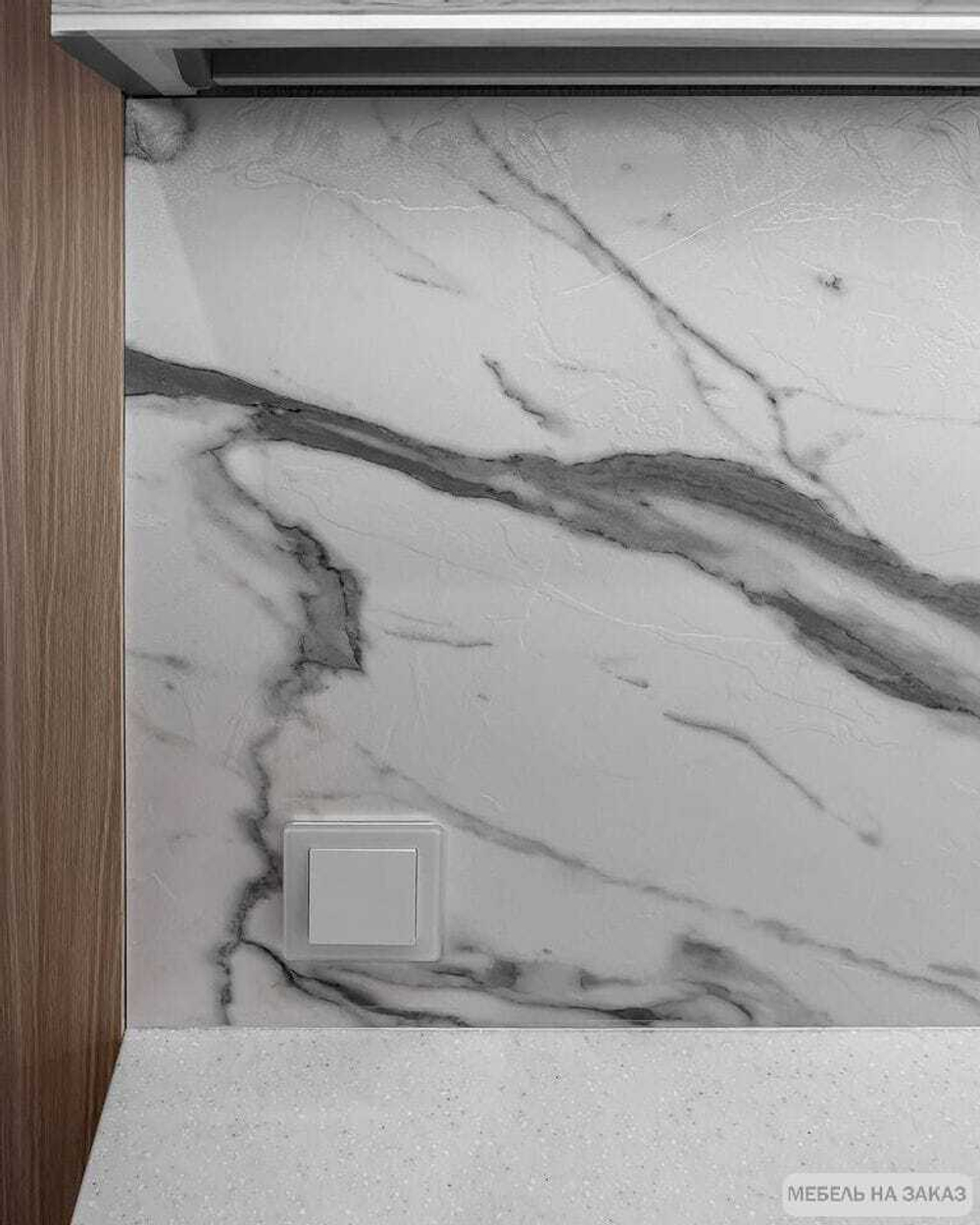 Кухня с антресолями