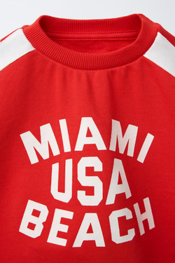 ZARA ТОЛСТОВКА В ПОЛОСКУ С НАДПИСЬЮ, КРАСНЫЙ