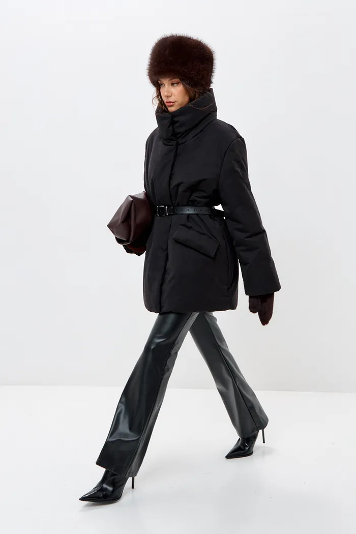 Куртка зимняя на поясе Фрости черного цвета