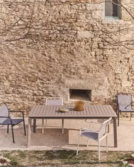 Уличный стул Luri из графитового алюминия и серого текстиля