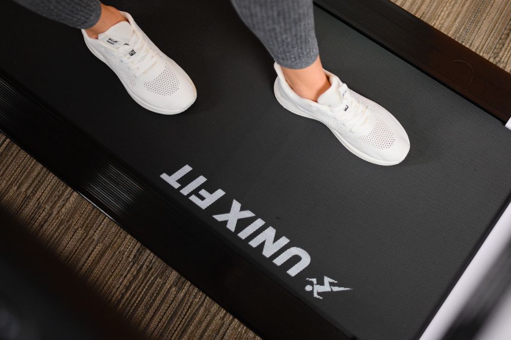 Беговая дорожка UNIX Fit Hi-tech F2 PLUS Arctic Ice, Dark Storm