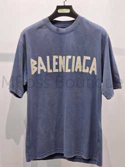 Женская футболка Balenciaga синего цвета с надписью