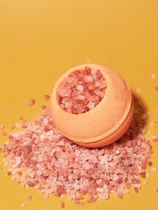 Бомбочка для ванны Greena Avocadova "Чаша с солью", 150 г