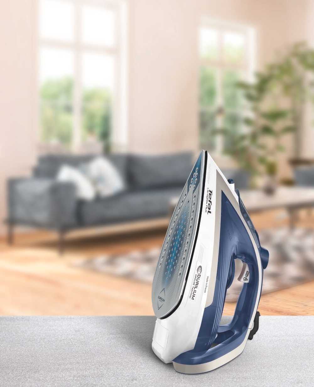 Утюг Tefal Ultragliss Plus FV6812E0