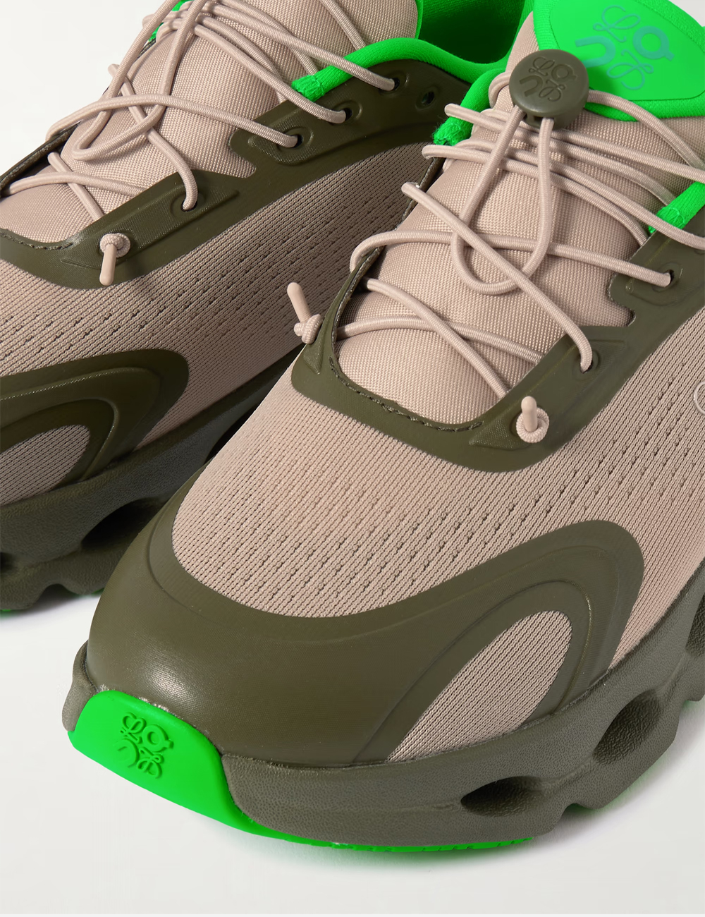 Loewe x On Cloudsolo "Army green"