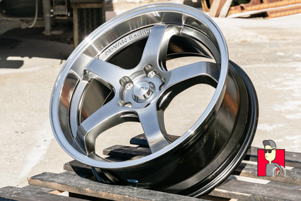 Комплект дисков Advan GT 18x8 et38 5x114.3