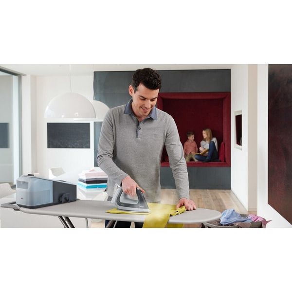 Парогенератор Braun CareStyle 7 IS7044BK