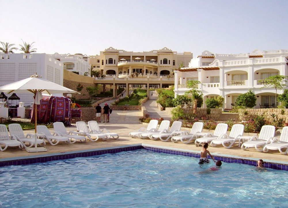 Шезлонг-лежак пластиковый Nardi Eden, белый