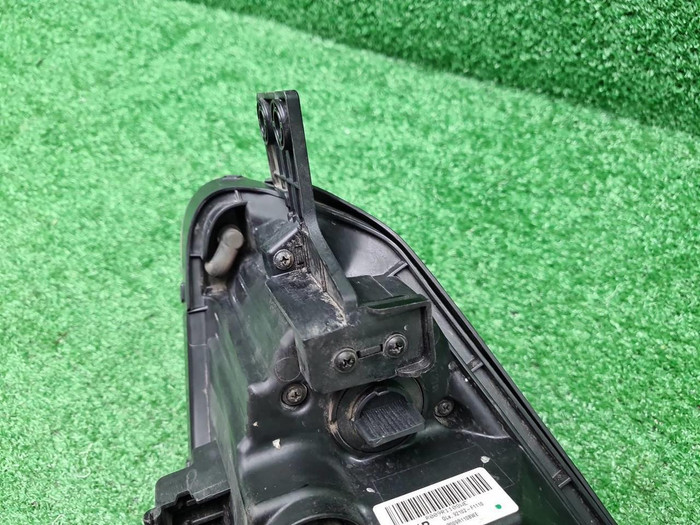 Фара правая Kia Sportage 4 QL (2016-2018) ксенон