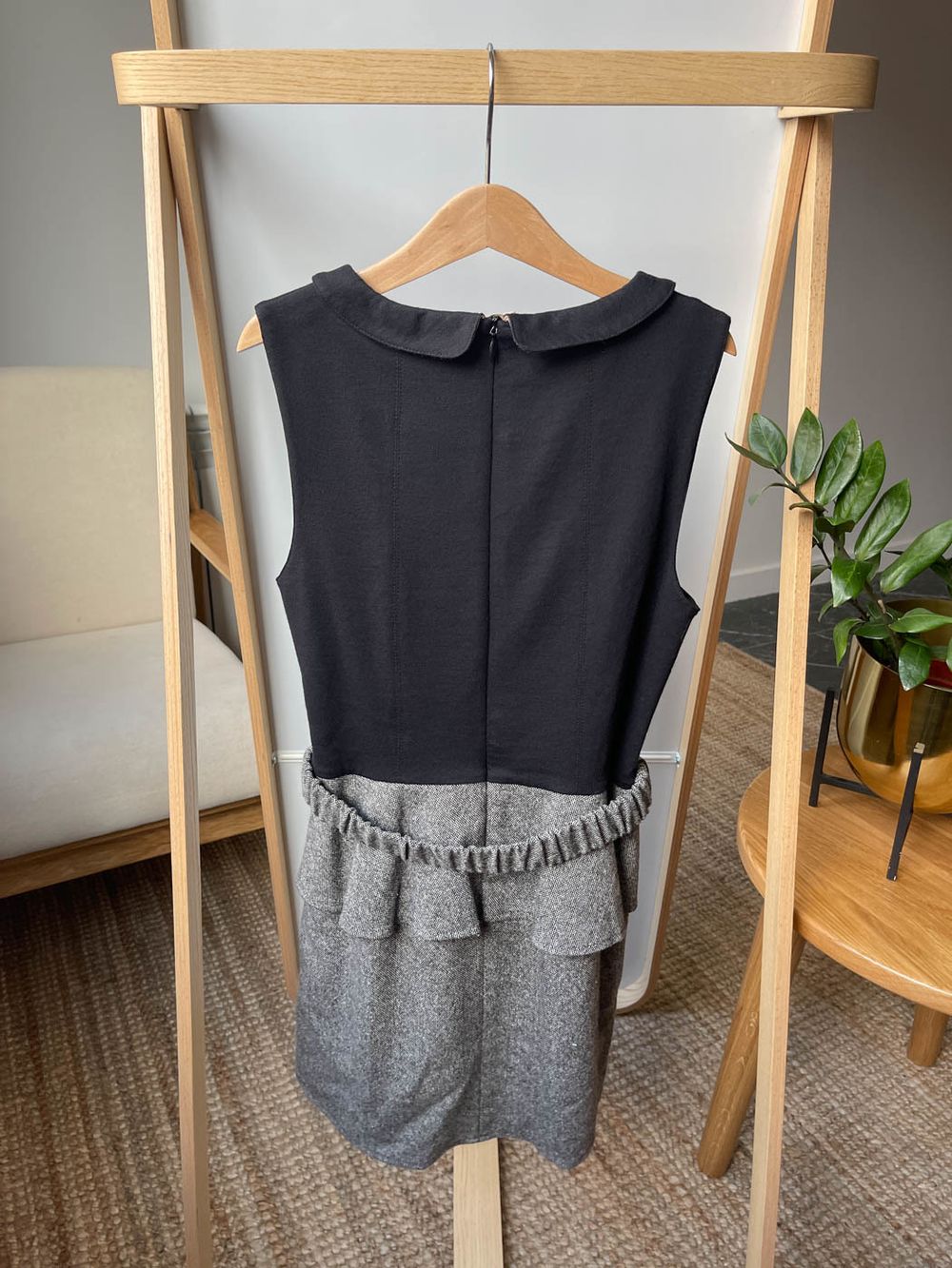 Платье Burberry, 140