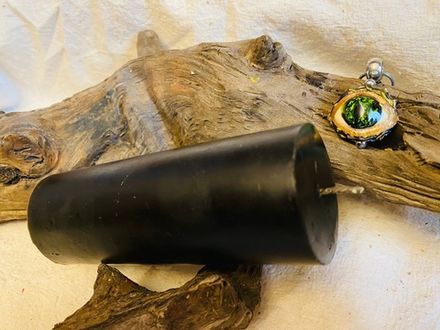 Свеча из пчелиного воска цвет - черный