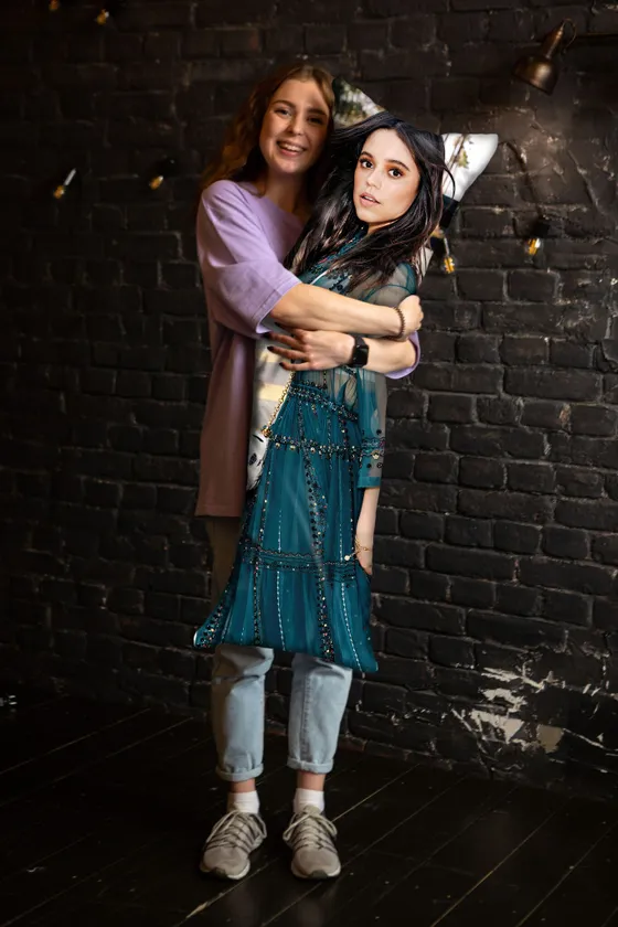 Дакимакура Дженна Ортега №2