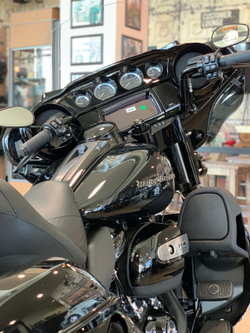 Ultra Limited, Harley-Davidson (FLHTK),  2020