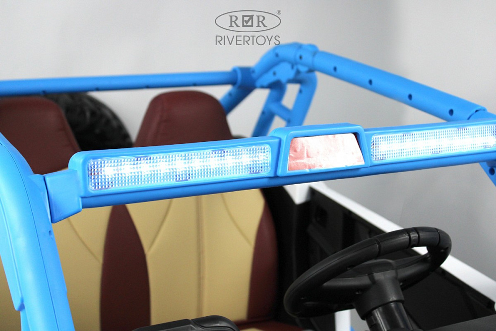 Детский электромобиль RiverToys E001EE бело-синий