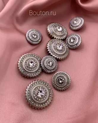 Пуговицы серебро со стразами граненый край