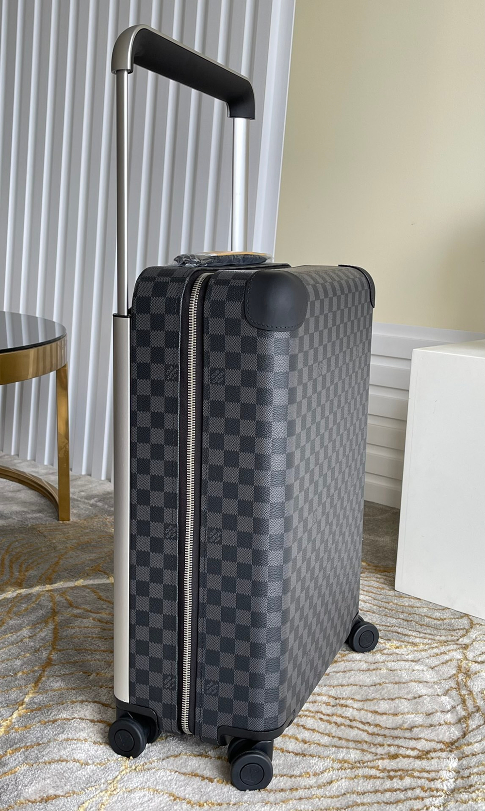 Louis Vuitton Horizon 50 Suitcase