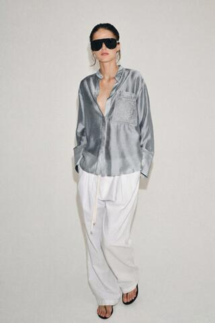 ZARA РУБАШКА С ВЫШИВКОЙ И КАРМАНОМ — ZW COLLECTION, СЕРО-СИНИЙ