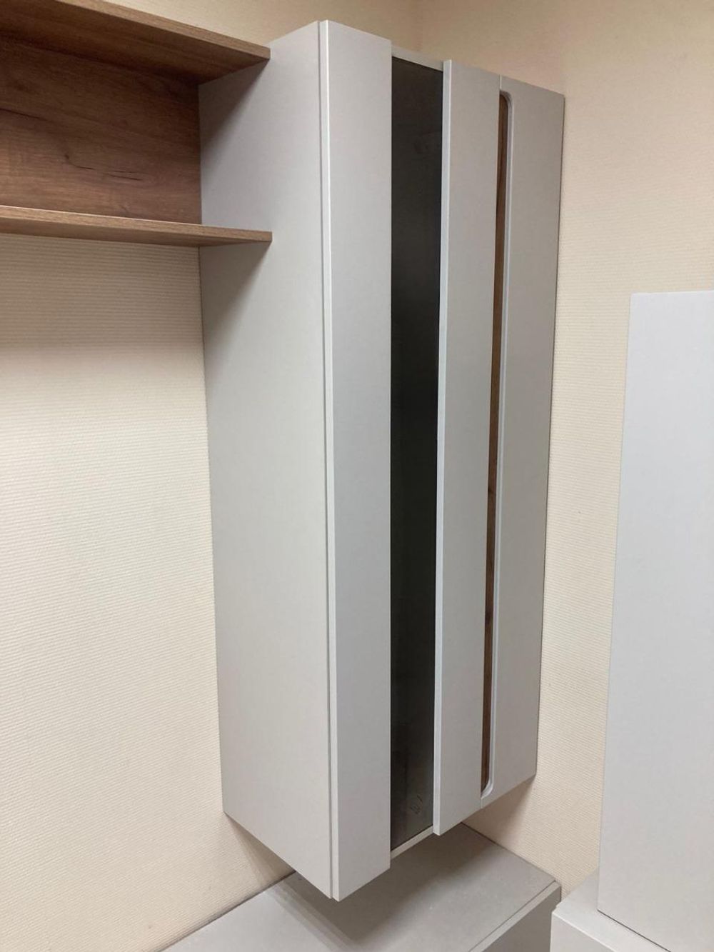 Шкаф навесной витрина Валенсия кашемир/софт сантьяго левый