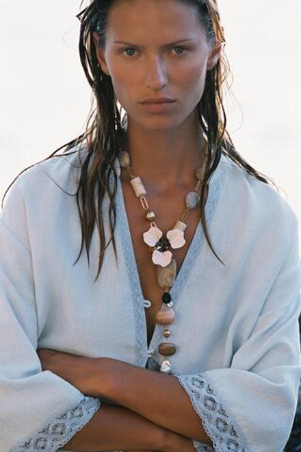 ZARA ОЖЕРЕЛЬЕ С КАМНЯМИ И ЦВЕТКОМ, ЗОЛОТИСТЫЙ