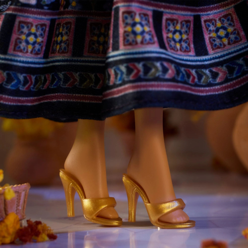 Кукла Diwali Barbie by Anita Dongre