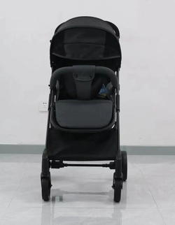 Прогулочная коляска Luxmom / серый цвет