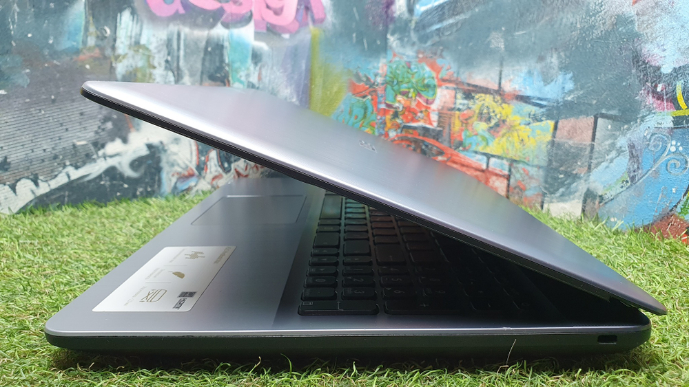 Ноутбук ASUS Pentium/4Gb/VivoBook X541SA-XO687 [90nb0ch3-m13590]/Windows 10