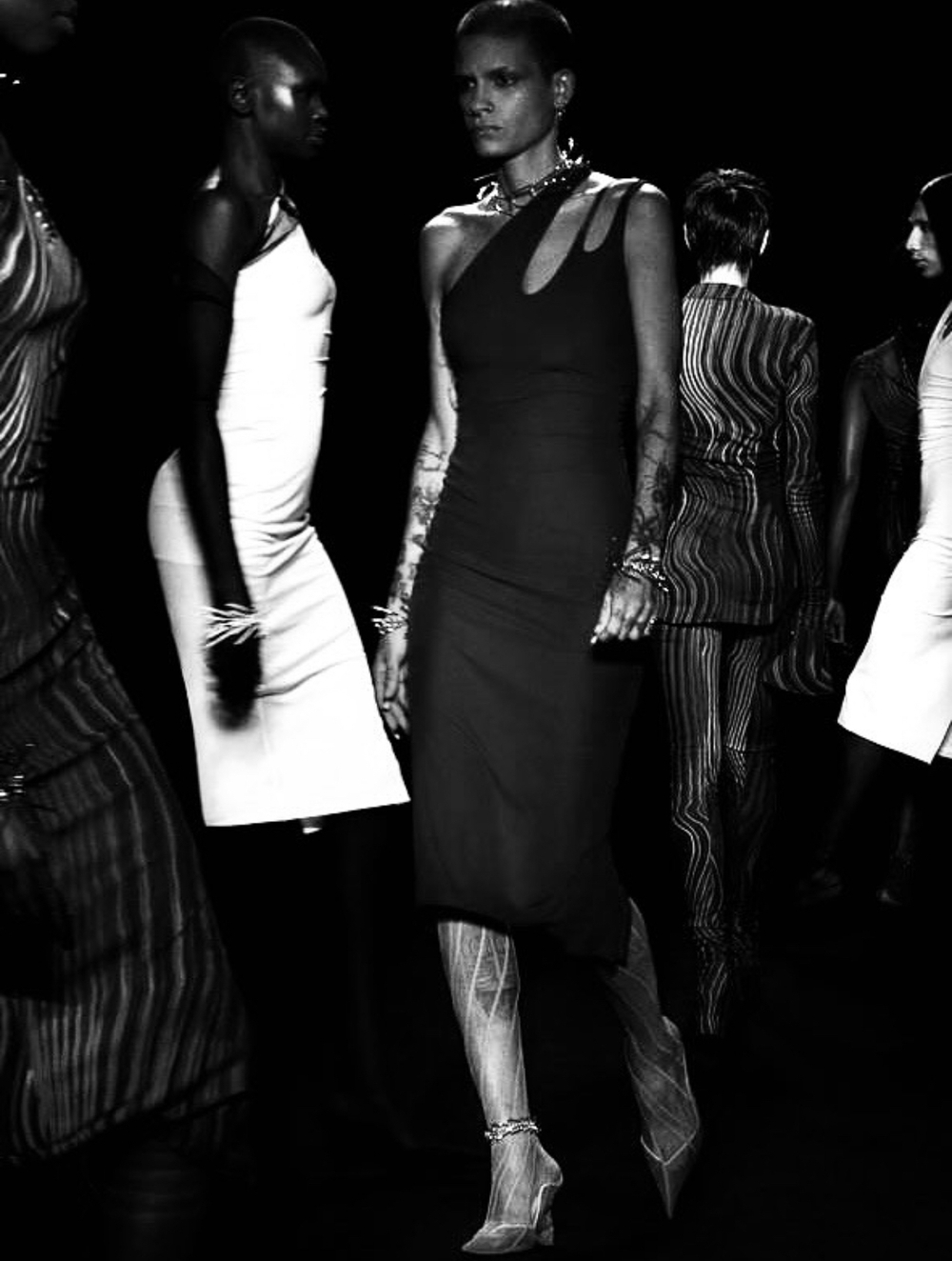 Платье MUGLER