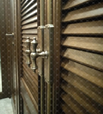 Кремон на шкаф