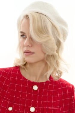 Берет белый