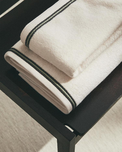 ZARA HOME ПОЛОТЕНЦЕ ИЗ ХЛОПКА С ДВОЙНОЙ ВОЛНИСТОЙ КРОМКОЙ, ЦВЕТ СЛОНОВОЙ КОСТИ