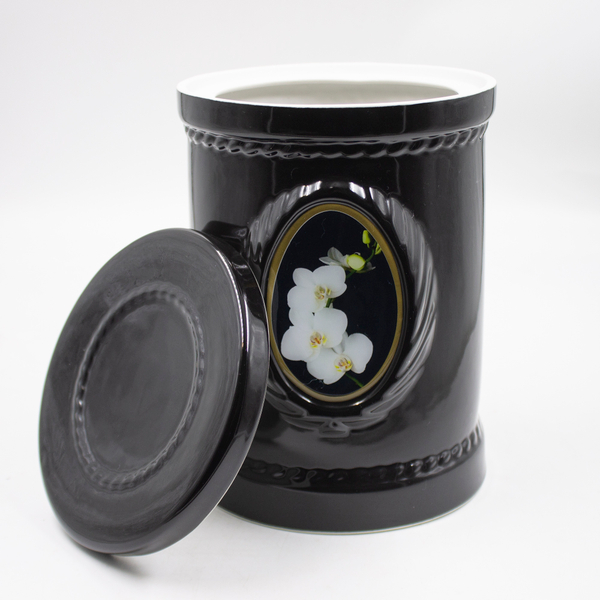 Урна для праха фарфор «Камея» черная