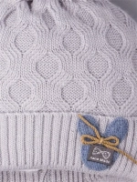 Шапка вязаная детская с бубоном на завязках