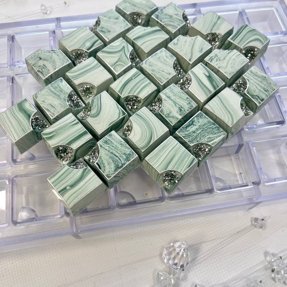 620 | Форма для шоколадных конфет (275*175 мм)