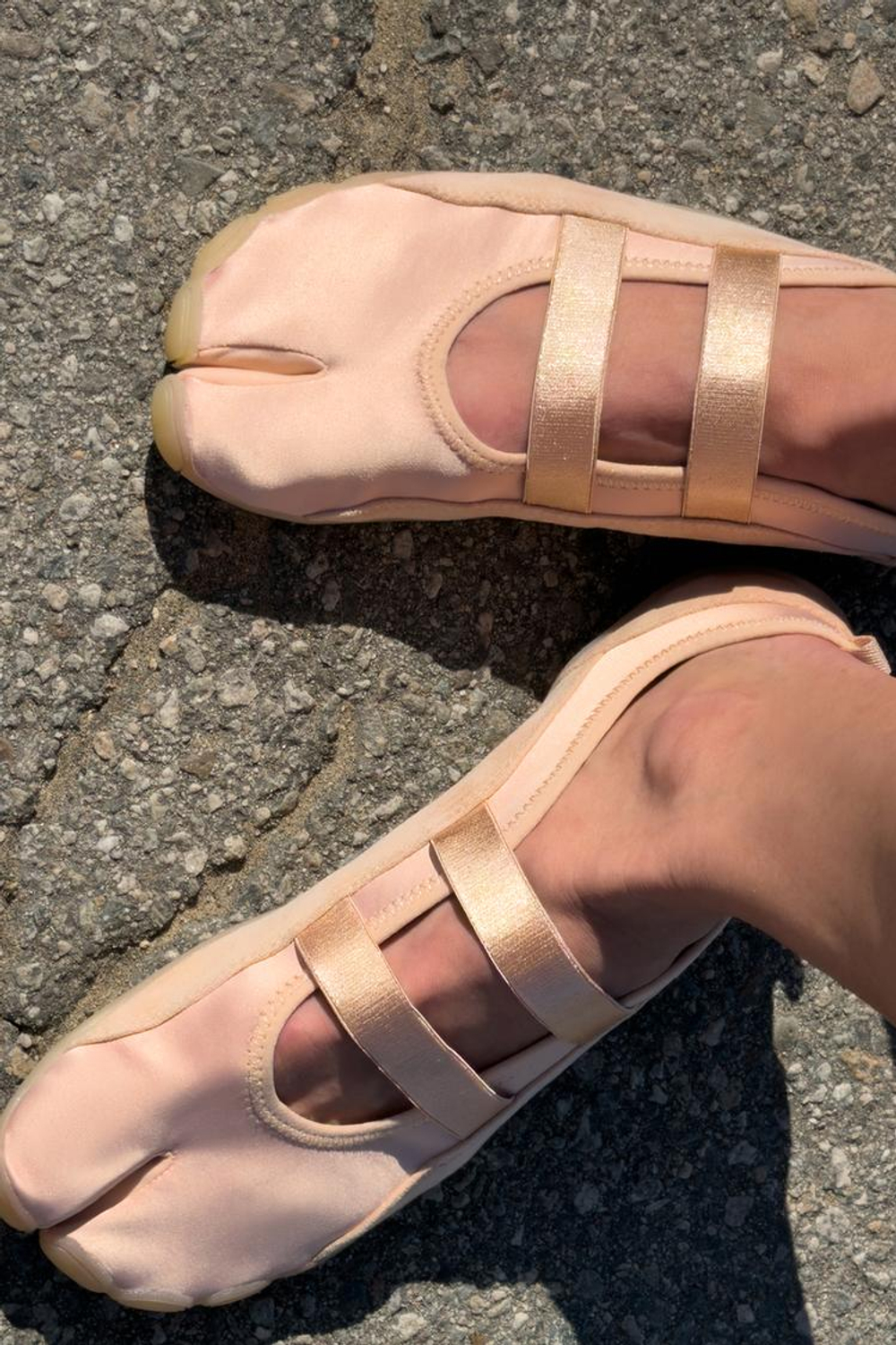 ZARA БАЛЕТКИ С ЭЛАСТИЧНЫМИ РЕМЕШКАМИ, РОЗОВЫЙ