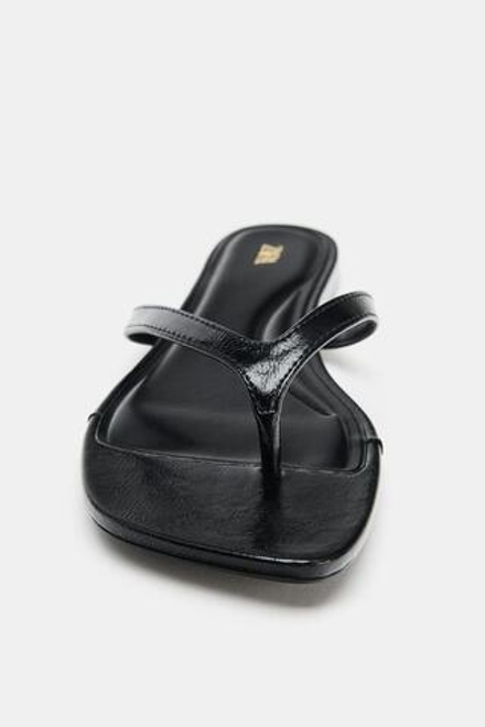 ZARA САНДАЛИИ НА ПЛОСКОЙ ПОДОШВЕ, ЧЕРНЫЙ