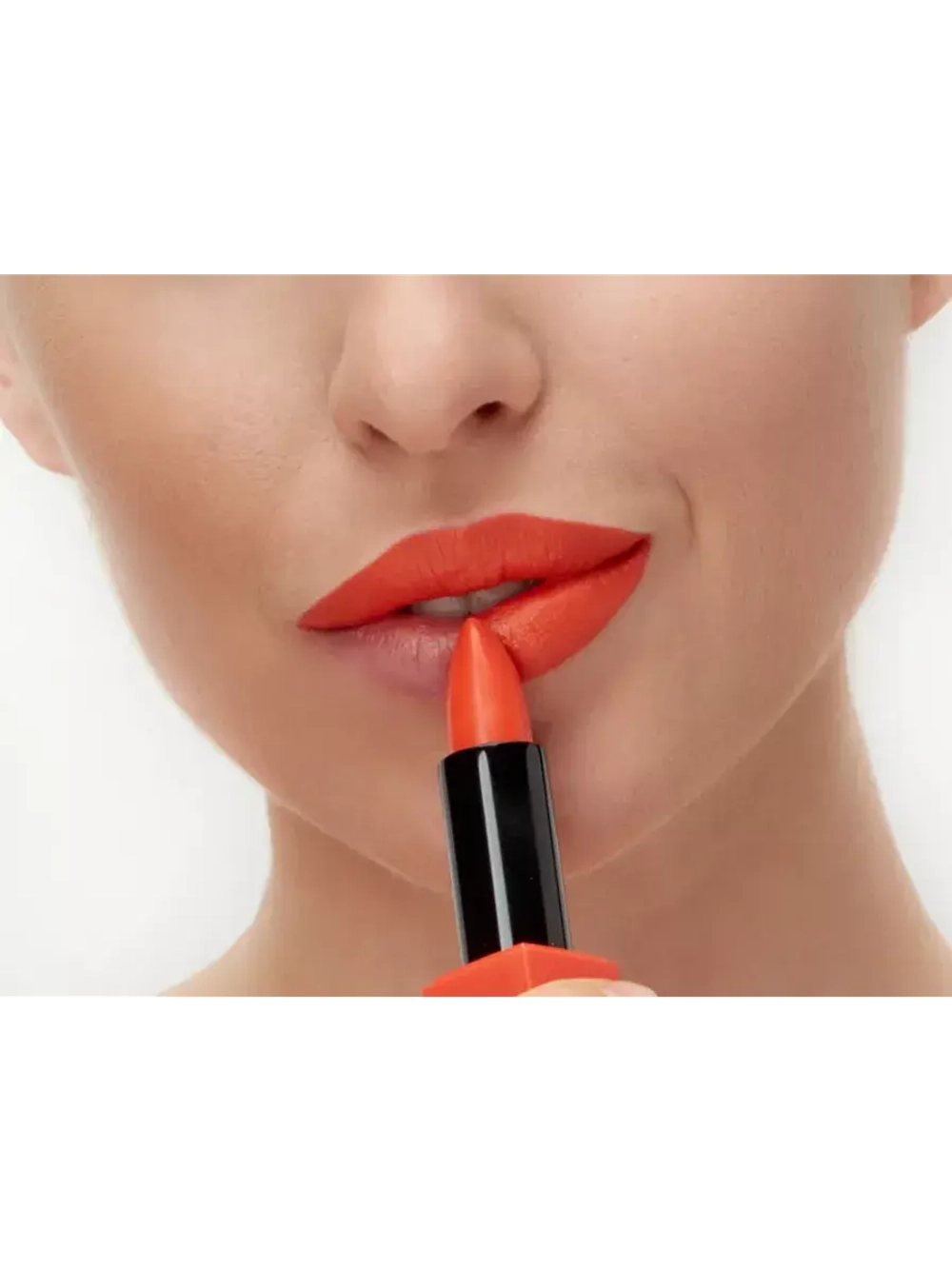 Губная помада the lipstick 3INA 172