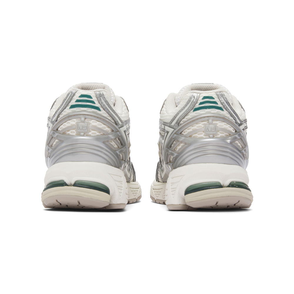 New Balance 1906R Silver Metallic Cream