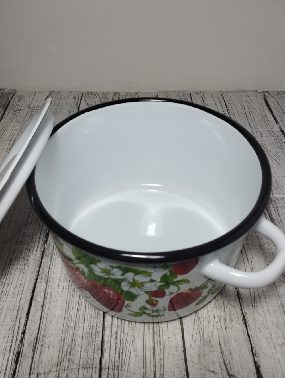 Кастрюля 2,9л с рисунком Клубничная поляна белая 1с16с