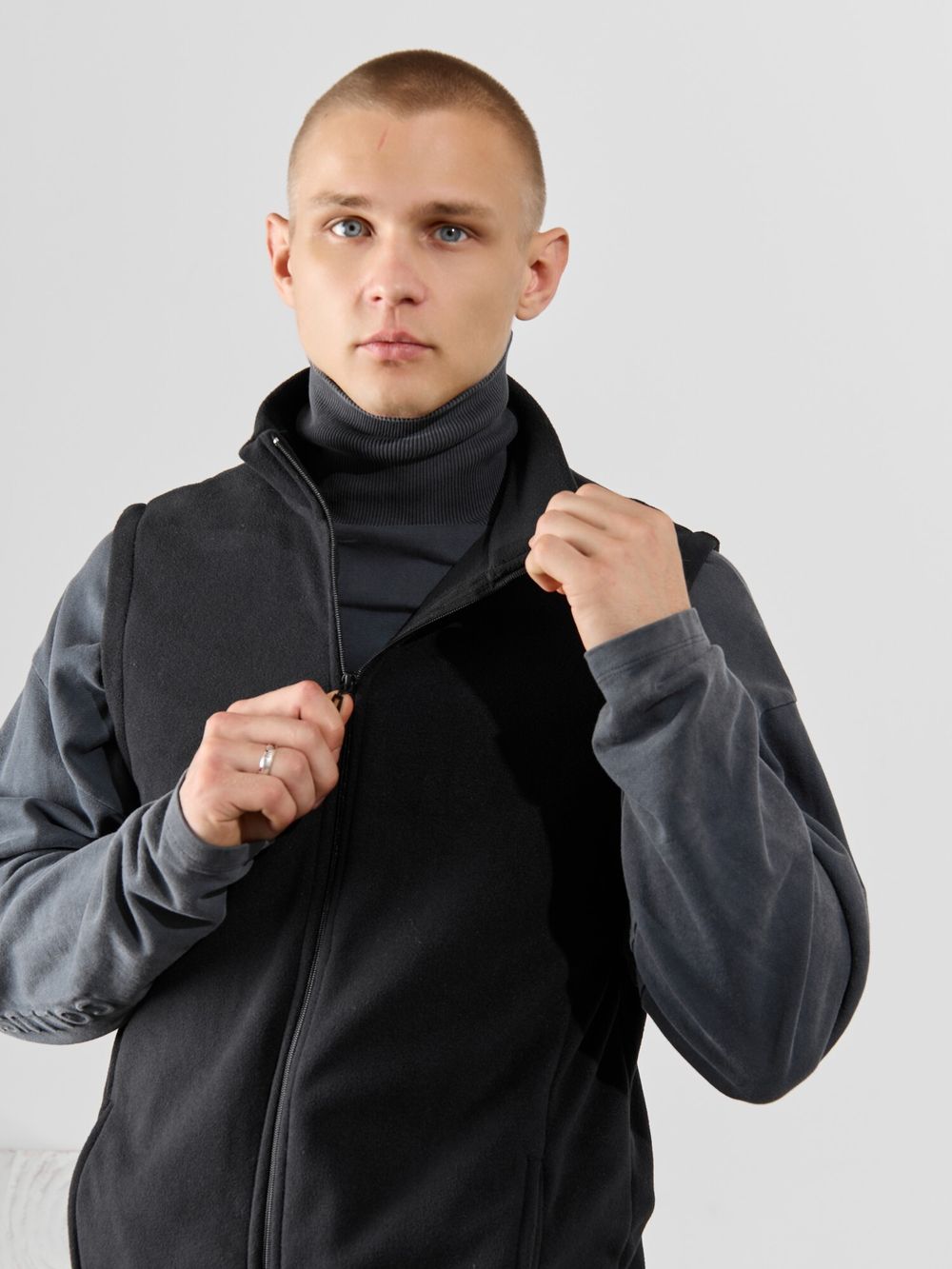 Жилет мужской Алтай-3 Виотекс ЧЁРНЫЙ