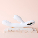 Белый вибратор-кролик 21,5см с вакуумной стимуляцией, функцией постукивания и нагревом BeYourLover Eria Tapping S106B