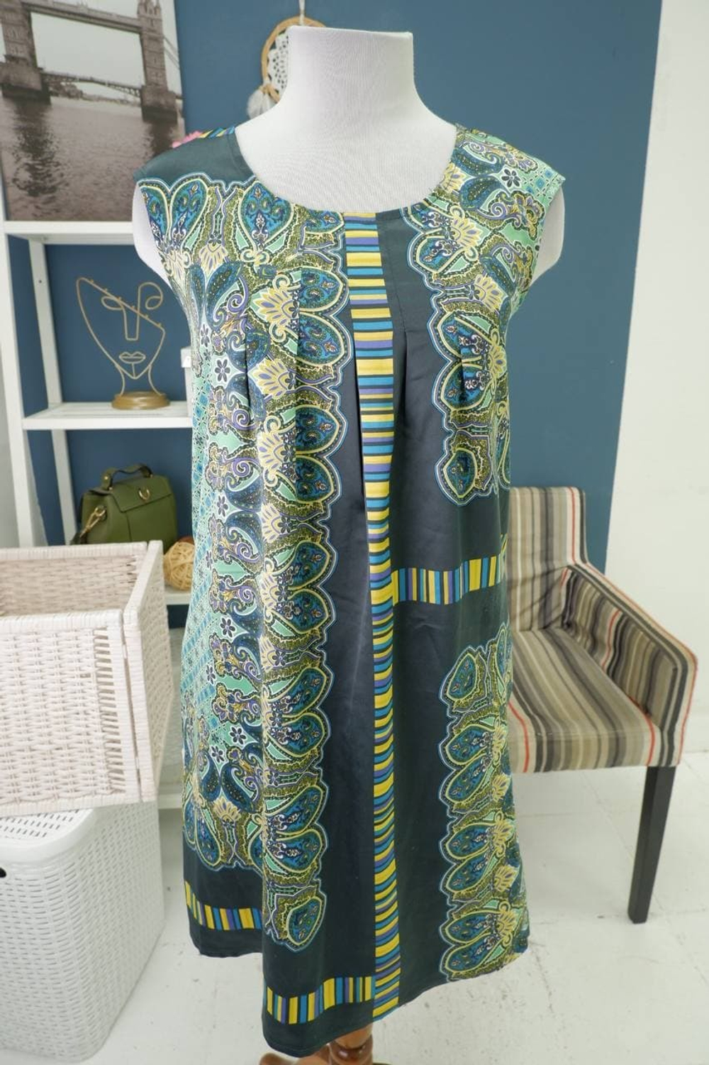 Платье Axara с коротким рукавом 40-42 размер