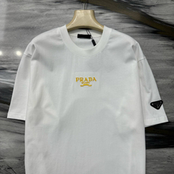 Футболка Prada