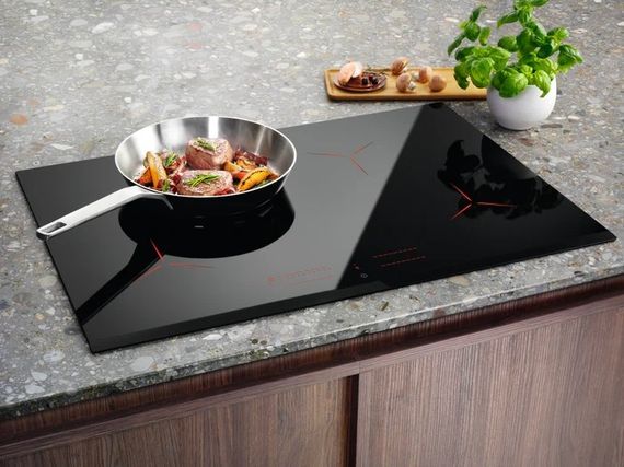 Варочная панель Electrolux EIP8146
