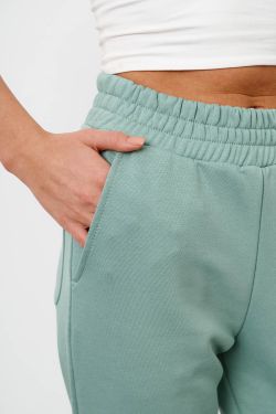 Свободные джоггеры без начеса  в цвете холодная мята