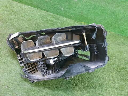 Битая Фара правая Mercedes GLC X253 (19-22) LED