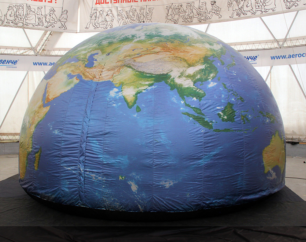 Надувной двухслойный купол для планетария