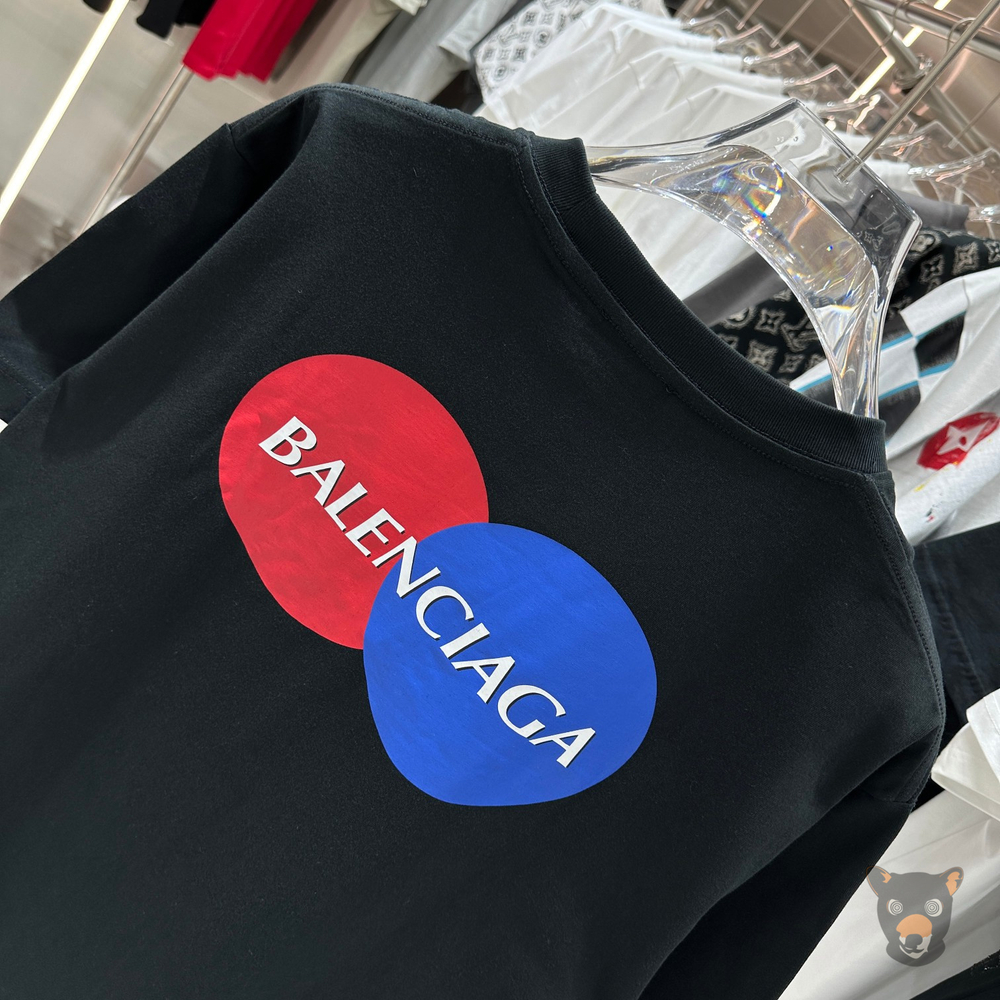 Футболка Balenciaga