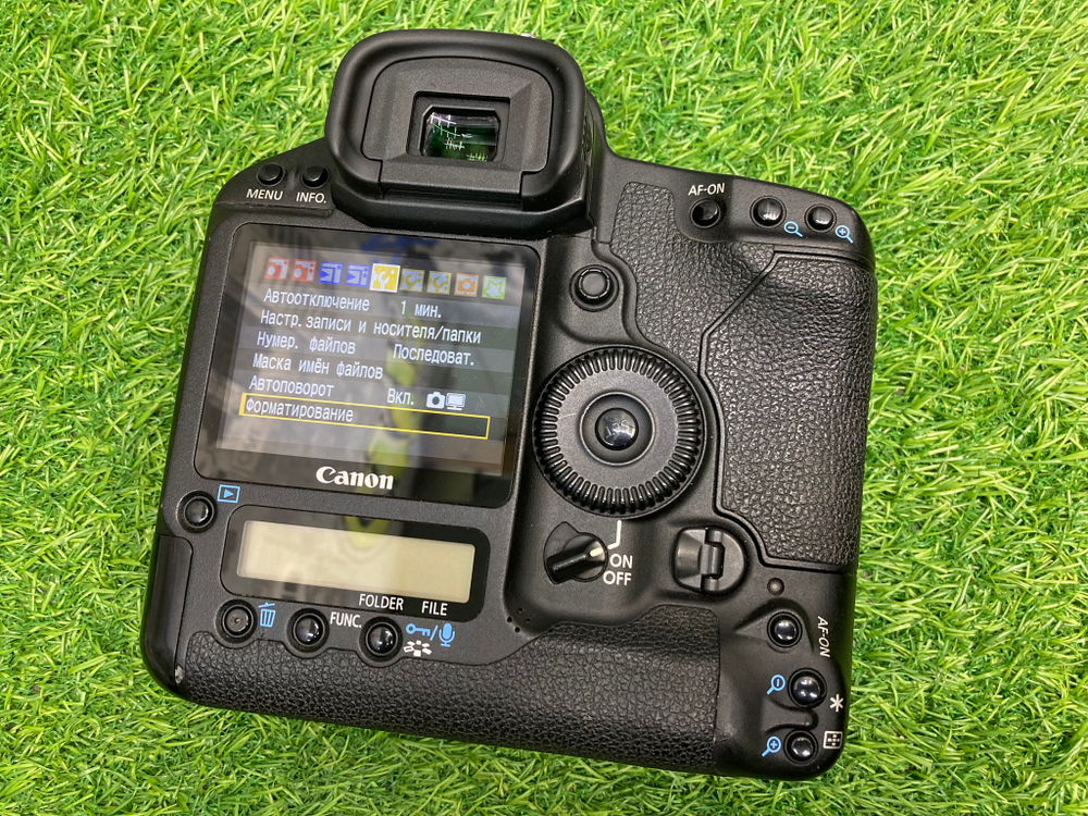 Canon EOS 1D Mark III